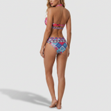 Nelja - Bikini kukallisella ja geometrisella kuviolla